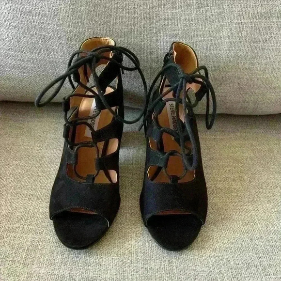 Steve Madden | NWT lace up chunky black block  heels size 7 - Picture 1 of 4